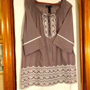 INC tunic 3/4 sleeves Gray and white lace up top